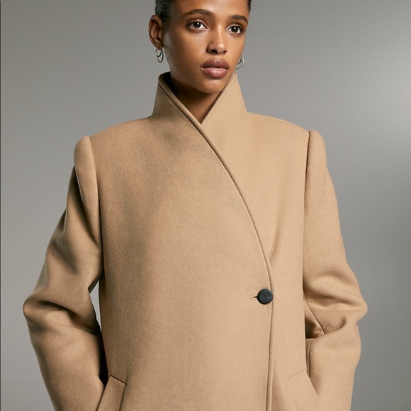ARITZIA WOOL/CASHMERE COAT - Picture 2 of 3
